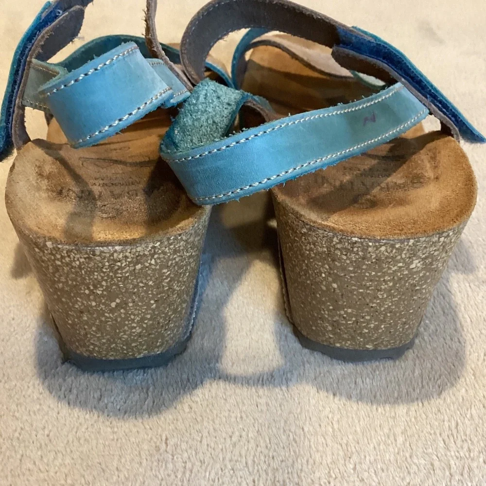 SABATINI Calzature Beige/Light Teal Leather Wedge Sandal, Women EU 39/US 8/UK 6